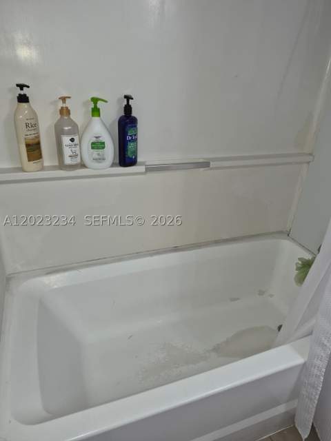 6195 NW 186th St 106, Hialeah FL - photo 6 of 6