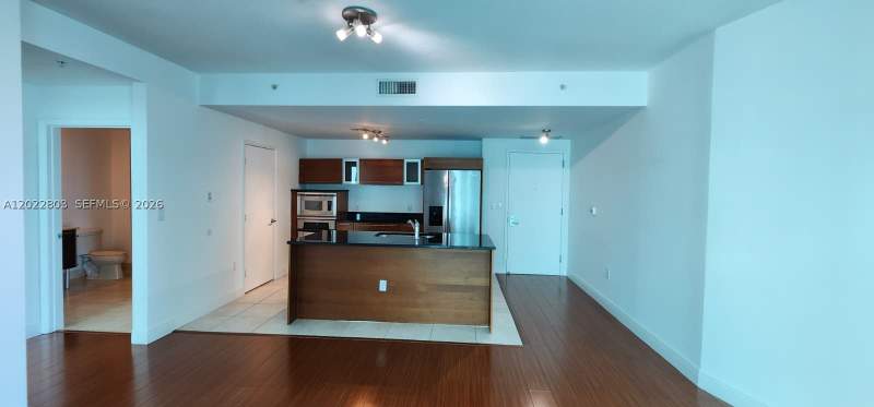 1 bedroom Condominium at 1900 N Bayshore Dr 3717, Quantum On The Bay Condo, Miami — photo 3