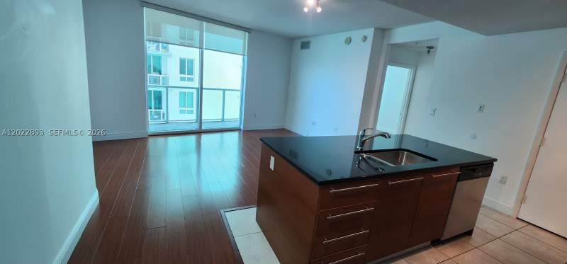1 bedroom Condominium at 1900 N Bayshore Dr 3717, Quantum On The Bay Condo, Miami — photo 4