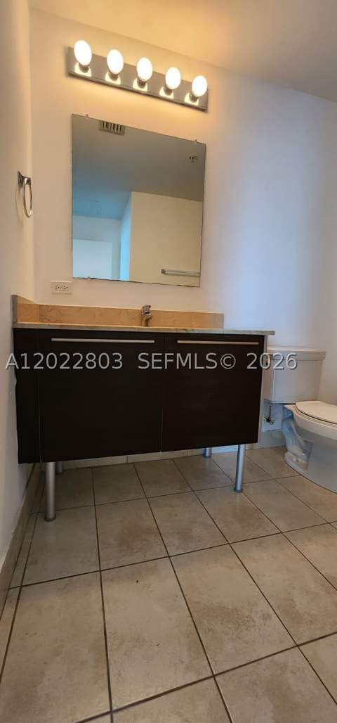 1900 N Bayshore Dr 3717, Miami FL - photo 7 of 21