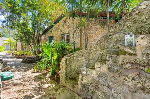 1301 Milan Ave 3, Coral Gables FL - photo 18 of 58