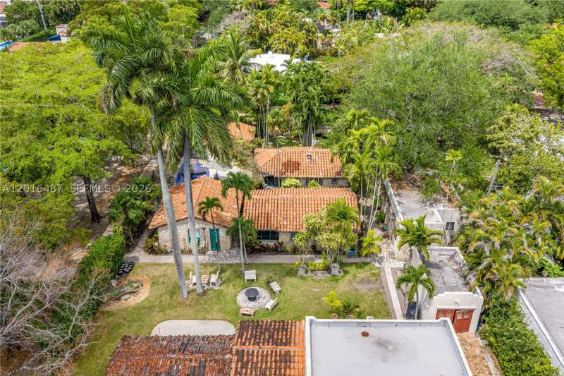5 bedroom Villa at 1301 Milan Ave 3, Coral Gables Riviera Sec, Coral Gables — photo 3