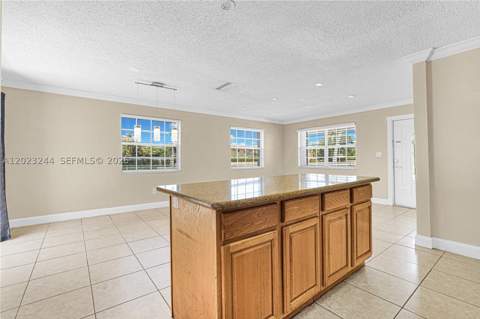 2400 SW 103rd Ct, Miami FL - photo 8 of 22