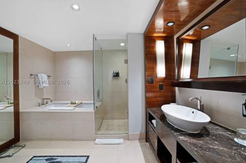 6801 Collins Ave 705 (Door 722), Miami Beach FL - photo 14 of 23