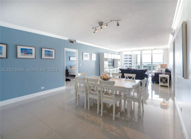 2 bedroom Condominium at 5601 Collins Ave 1420, The Pavilion Condo, Miami Beach — photo 2