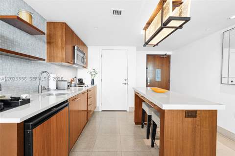 6801 Collins Ave 611 (Door 610), Miami Beach FL - photo 15 of 23