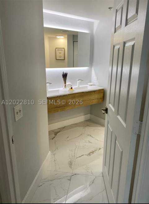 17125 N Bay Rd 3609, Sunny Isles Beach FL - photo 17 of 29
