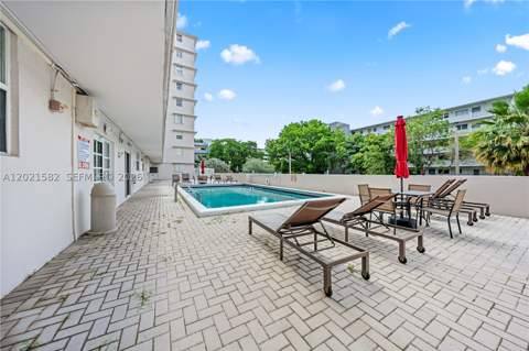 1300 Lincoln Rd D204, Miami Beach FL - photo 18 of 28