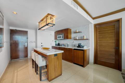6801 Collins Ave 714 (Door 704), Miami Beach FL - photo 9 of 23