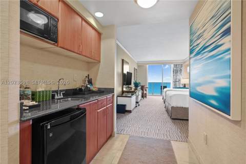18001 Collins Ave 2010, Sunny Isles Beach FL - photo 15 of 30
