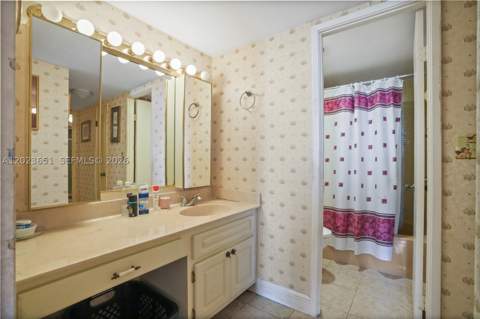1351 NE Miami Gardens Dr 1006E, Miami FL - photo 11 of 35