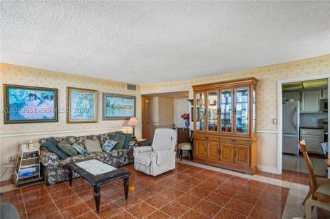 1351 NE Miami Gardens Dr 1006E, Miami FL - photo 18 of 35