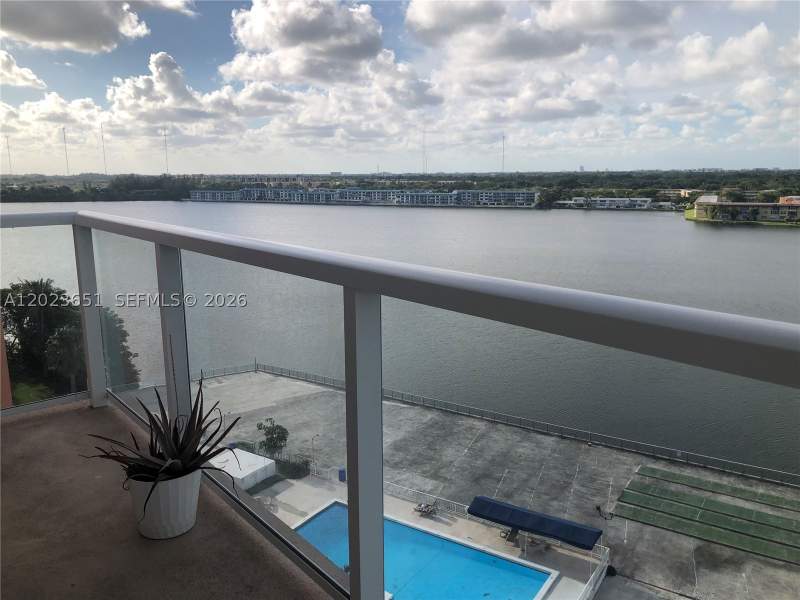 2 bedroom Condominium at 1351 NE Miami Gardens Dr 1006E, BUCKLEY TOWERS CONDO - EA, Miami — photo 2