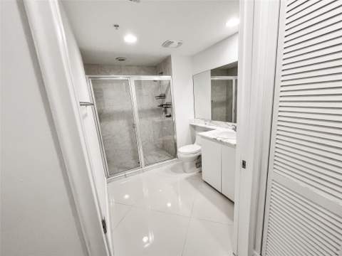 2775 NE 187th Street 627, Aventura FL - photo 9 of 12