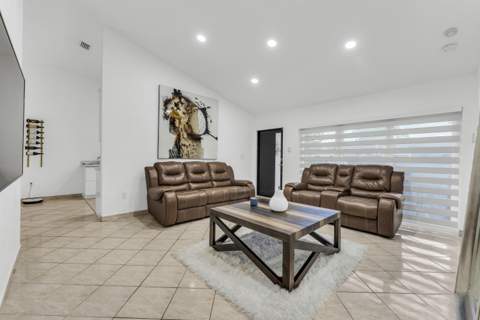 20371 NW 32nd Court, Miami Gardens FL - photo 11 of 34