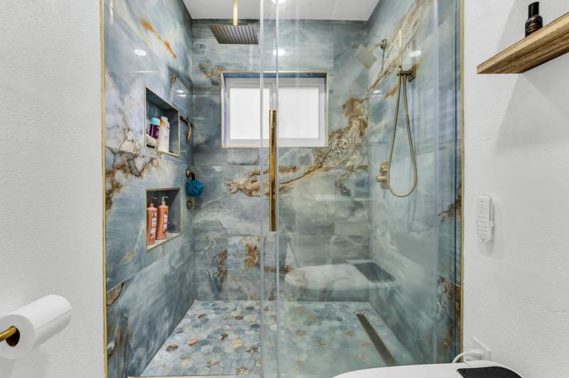 4 bedroom SingleFamilyResidence at 20371 NW 32nd Court, Leslie Patio Homes Sec 4, Miami Gardens — photo 4