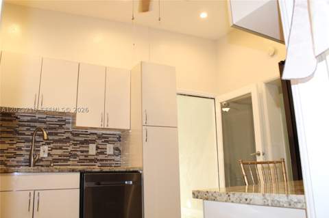 13875 NE 16th Ct, North Miami FL - photo 17 of 42