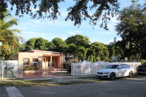13875 NE 16th Ct, North Miami FL - photo 8 of 42