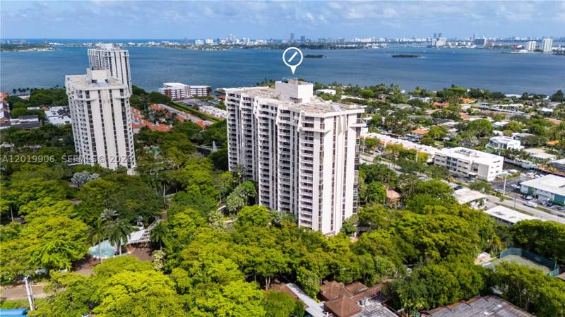 2 bedroom Condominium at 2000 Towerside Ter 311, Towers Of Quayside Condo, Miami — photo 4
