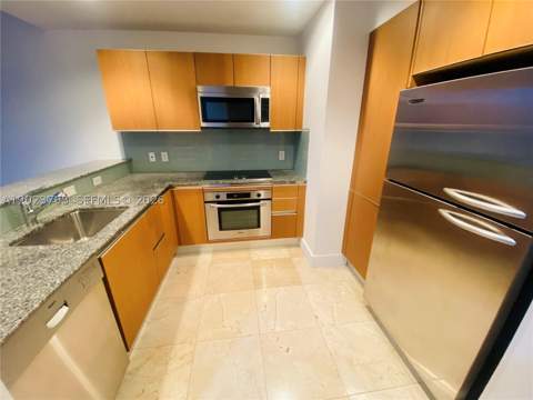 1060 Brickell Ave 3109, Miami FL - photo 7 of 19