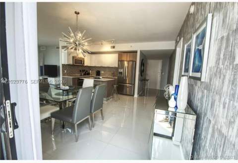5300 Paseo Blvd Unit 401 401, Doral FL - photo 9 of 24