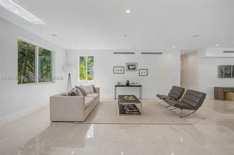 5790 SW 96th St, Pinecrest FL - photo 9 of 38