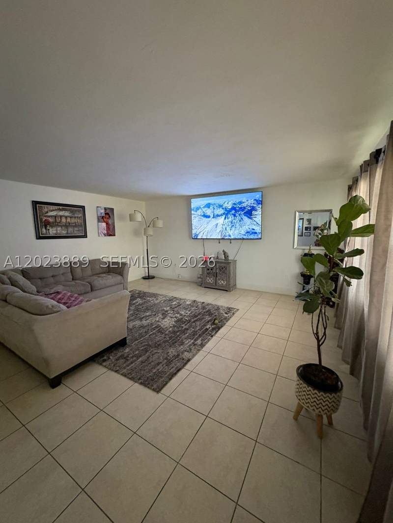 2 bedroom Condominium at 11840 NE 19th Dr 14, Sutton House Condo, North Miami — photo 5
