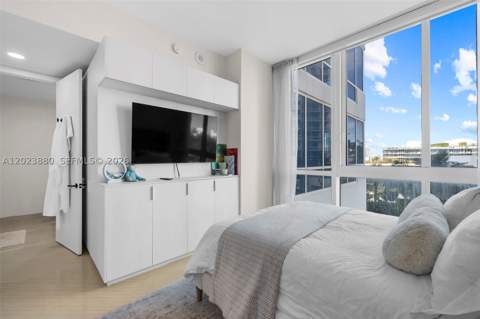 100 S Pointe Dr 509, Miami Beach FL - photo 23 of 29