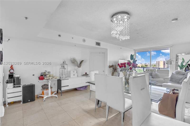 2 bedroom Condominium at 5077 NW 7th St 517, Blue Lagoon Condo, Miami — photo 3