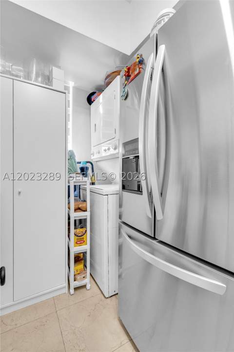 5077 NW 7th St 517, Miami FL - photo 9 of 29