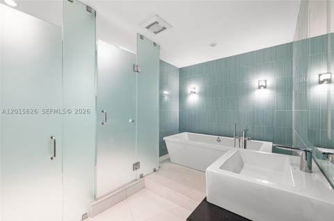 5255 Collins Ave Ph A & Cd, Miami Beach FL - photo 17 of 48