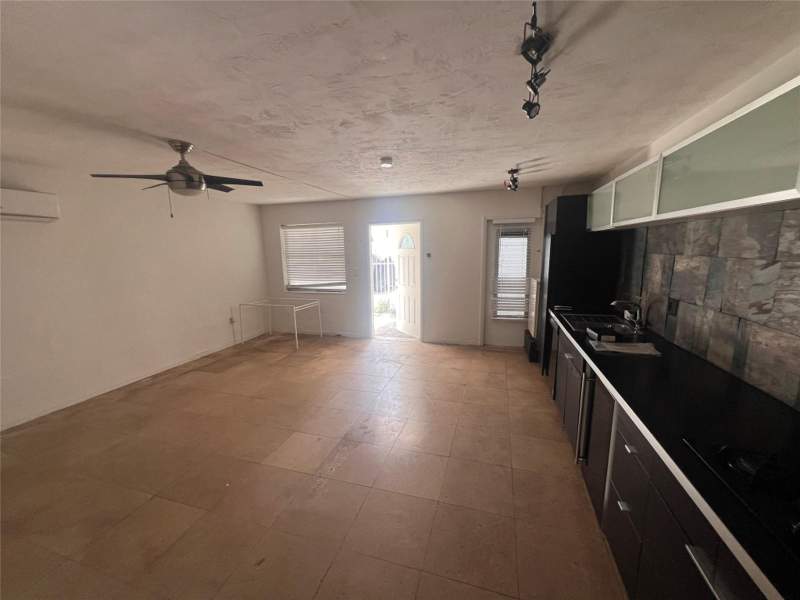 1 bedroom Condominium at 919 Michigan Avenue 3, 919 Michigan Condo, Miami Beach — photo 3