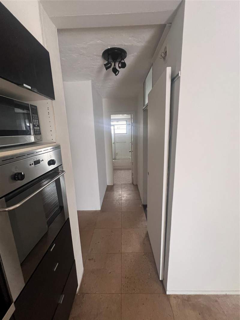 1 bedroom Condominium at 919 Michigan Avenue 3, 919 Michigan Condo, Miami Beach — photo 5