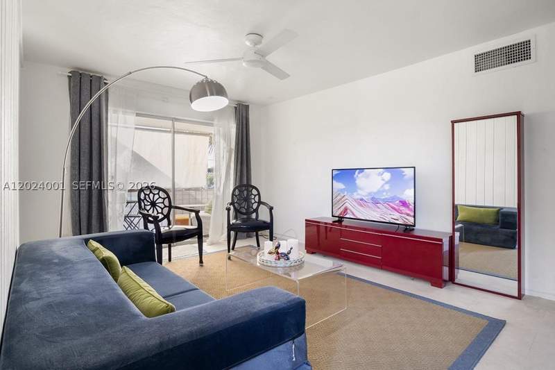 2 bedroom Condominium at 8701 SW 141st St L5, Casa Granada Condo, Palmetto Bay — photo 3
