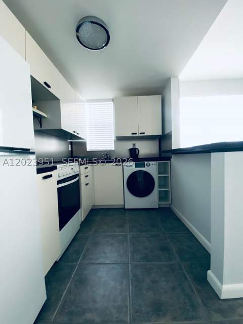 1550 Drexel Ave 202, Miami Beach FL - photo 15 of 23