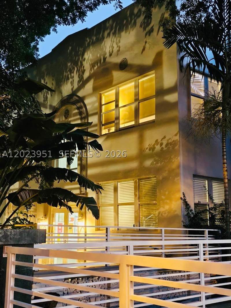 1 bedroom Condominium at 1550 Drexel Ave 202, Ohio Apartment Bldg Condo, Miami Beach — photo 2