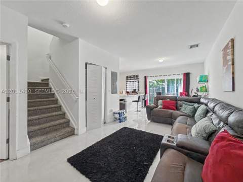 356 NW 12th Pl, Florida City FL - photo 6 of 39