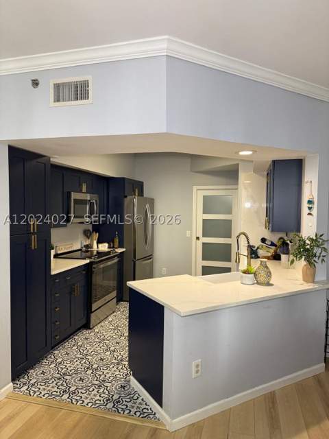 3215 NE 184th St 14109, Aventura FL - photo 10 of 25