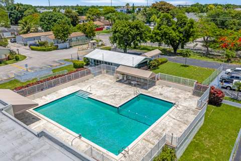220 NE 12th Avenue 44, Homestead FL - photo 17 of 26