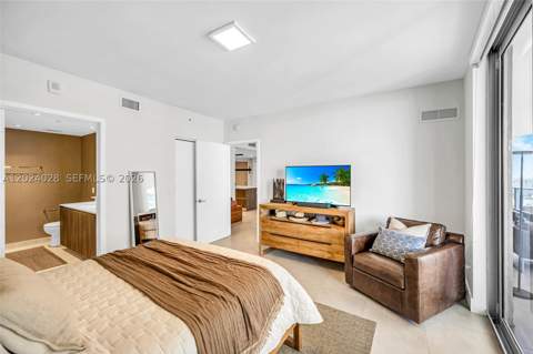 488 NE 18th St 2011, Miami FL - photo 15 of 52