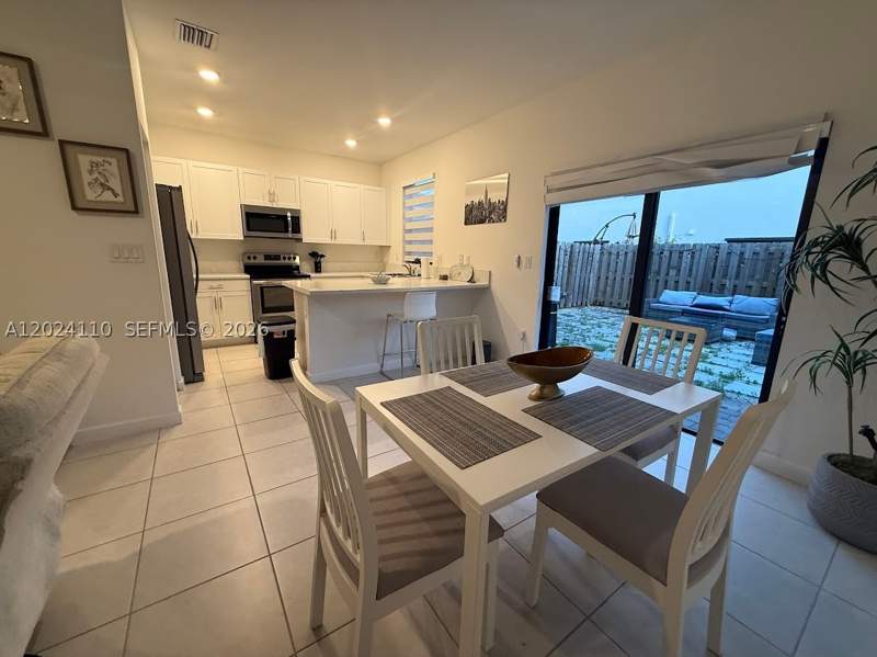 3 bedroom Townhouse at 11832 SW 245th Ter, Silver Palm Residential H, Homestead — photo 5