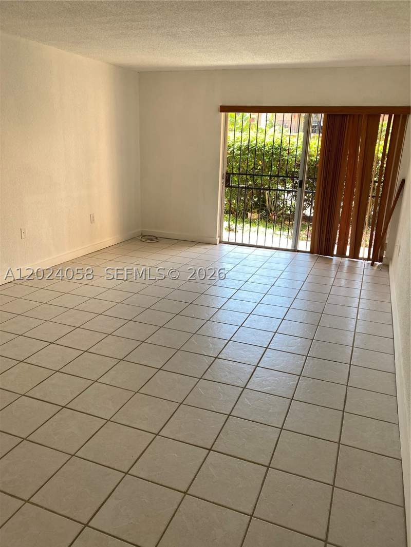 1 bedroom Condominium at 1300 W 47th Pl 118, Bella Villas Condo, Hialeah — photo 2