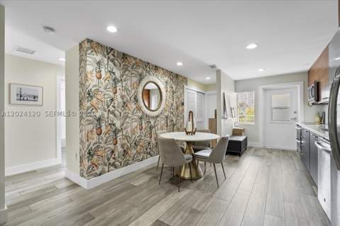 300 Galen Dr 306, Key Biscayne FL - photo 10 of 36