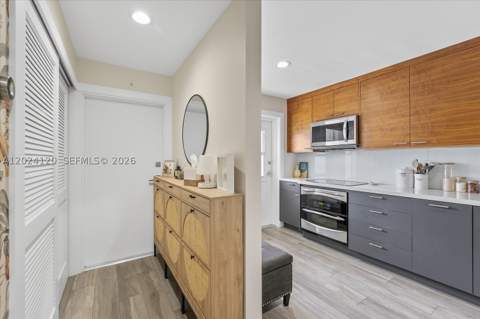 300 Galen Dr 306, Key Biscayne FL - photo 13 of 36
