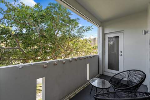 300 Galen Dr 306, Key Biscayne FL - photo 18 of 36
