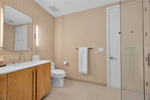 2831 S Bayshore Dr 705, Miami FL - photo 12 of 24