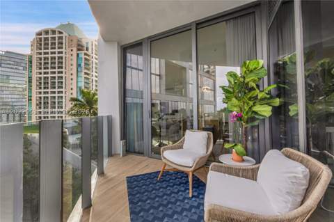 2831 S Bayshore Dr 705, Miami FL - photo 18 of 24