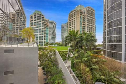 2831 S Bayshore Dr 705, Miami FL - photo 19 of 24