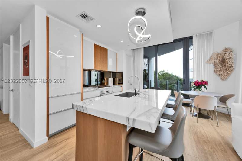 2 bedroom Condominium at 2831 S Bayshore Dr 705, Club Residences At Park Gr, Miami — photo 5