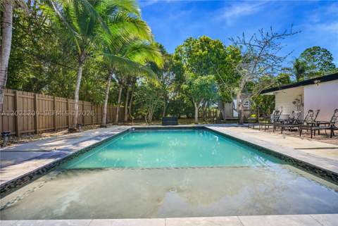 19755 SW 241st Ter, Homestead FL - photo 23 of 37